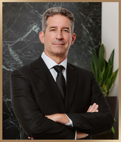 Robert  Travis Photo
